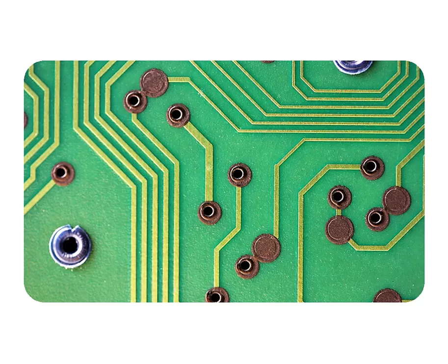 Scheda pcb su un lato